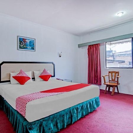 Oyo 90697 Hotel Wisata Dumai Esterno foto