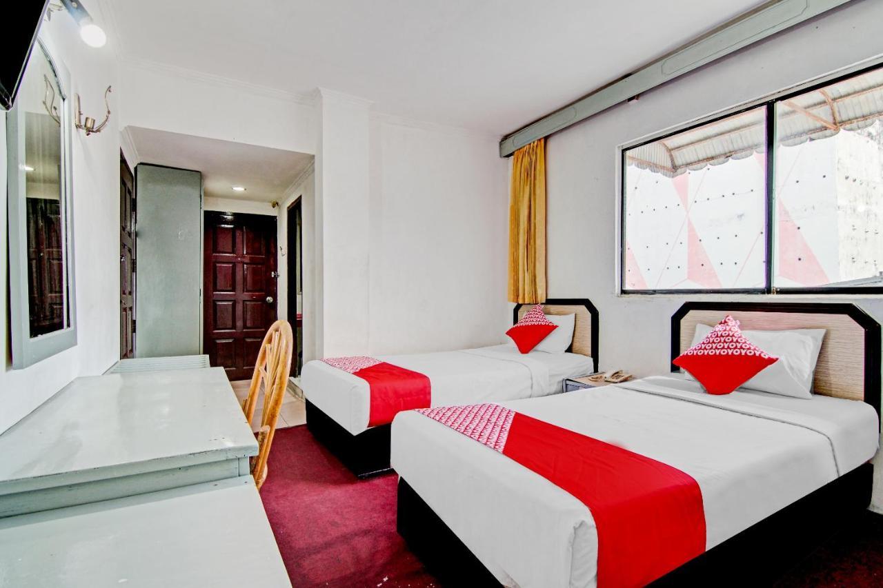 Oyo 90697 Hotel Wisata Dumai Esterno foto