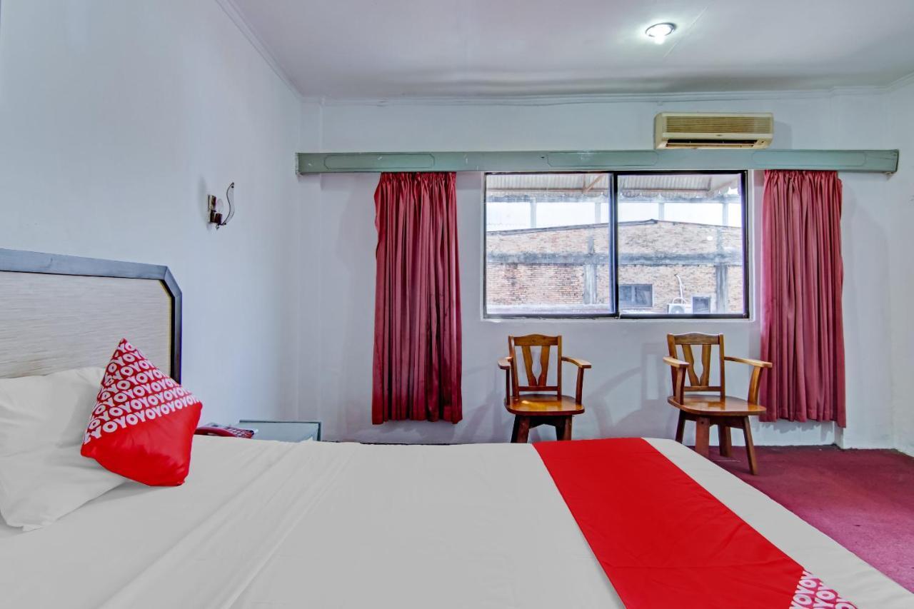 Oyo 90697 Hotel Wisata Dumai Esterno foto
